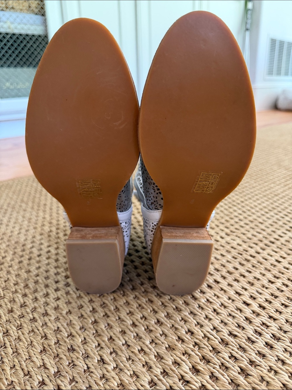 Jeffrey Campbell White and Silver Laser-Cut Leather Ankle Booties- BARELY WORN! - Picture 4 of 4
